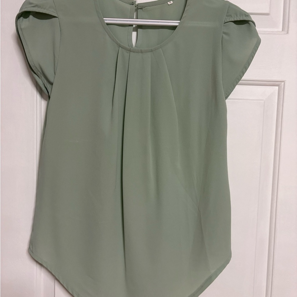 Elegant Green Women's Top